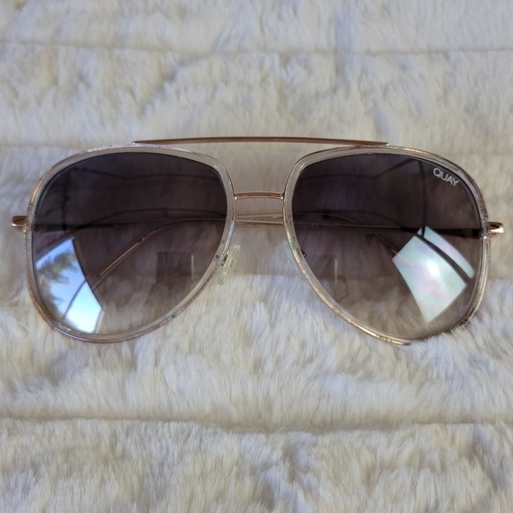 QUAY // ltd ed oversized clear gold frame brown gradient lens aviators flaw main image 5